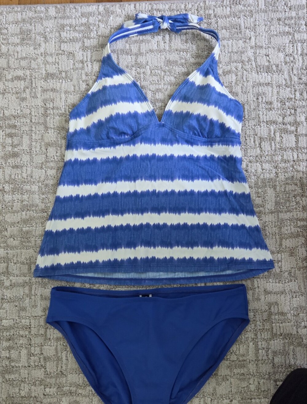 Chaps Blue&White Tie Dye Halter Tankini W/ Solid Blue Bottoms Size 12 PreLoved
